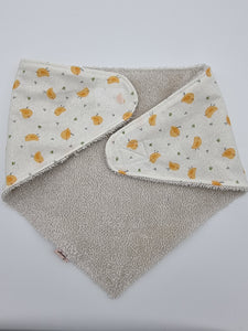 Chicks Dribble Bib